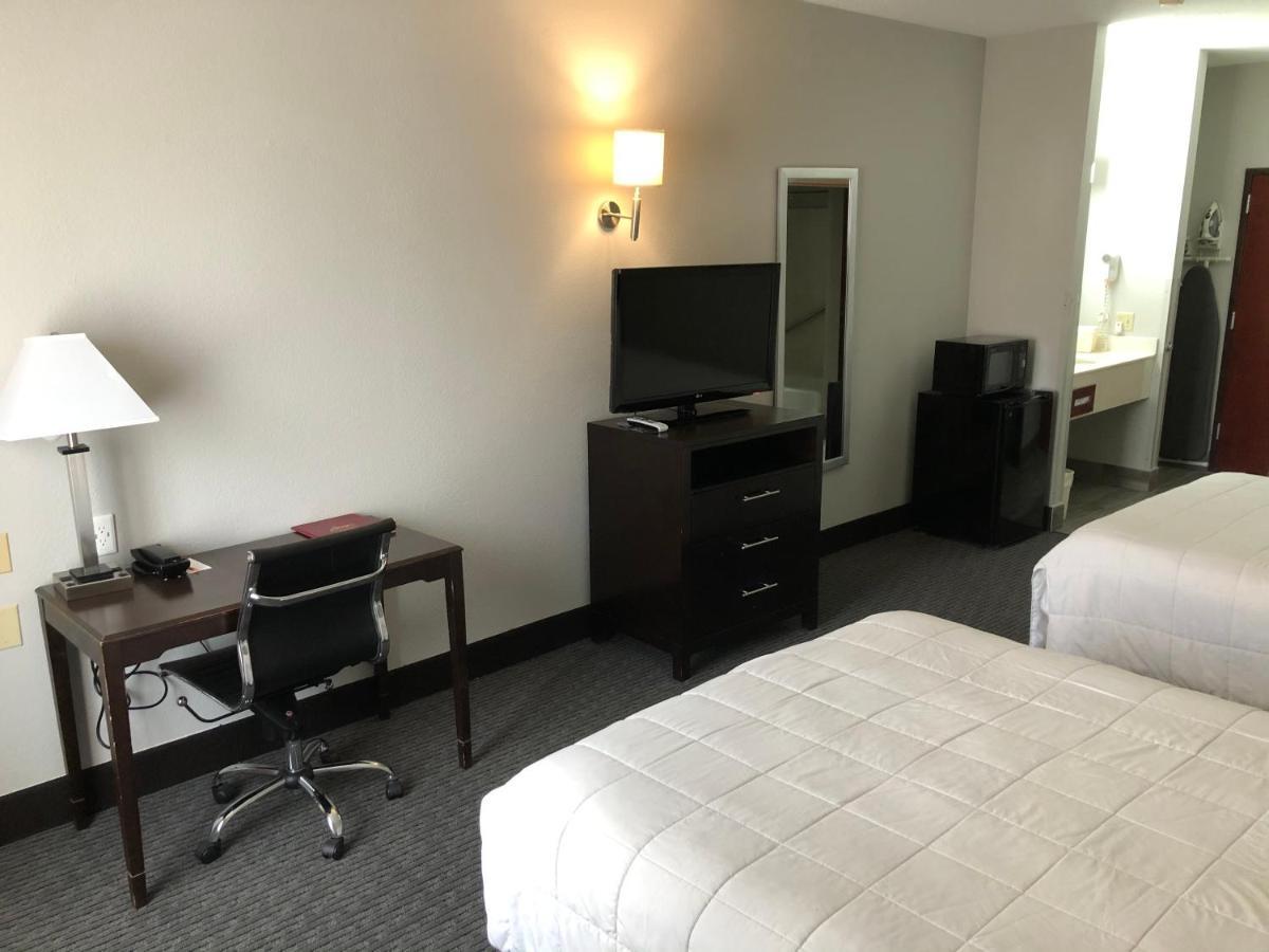 Lea County Inn Хоббс Экстерьер фото