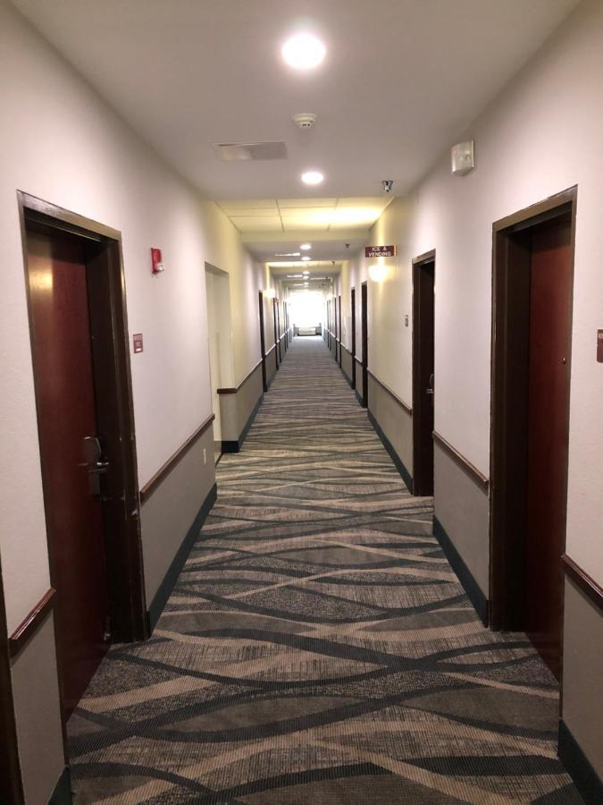 Lea County Inn Хоббс Экстерьер фото