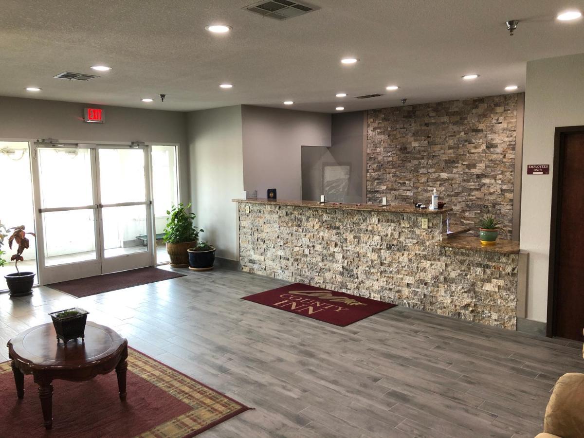 Lea County Inn Хоббс Экстерьер фото