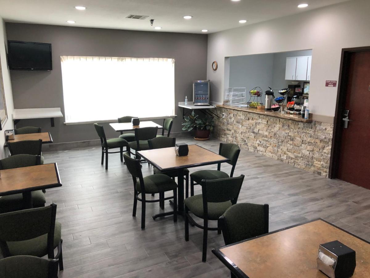 Lea County Inn Хоббс Экстерьер фото