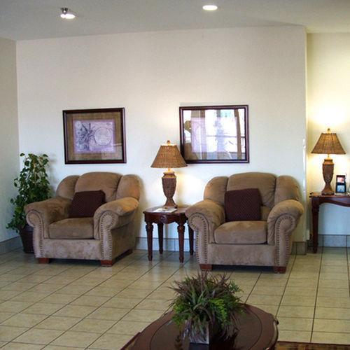 Lea County Inn Хоббс Интерьер фото