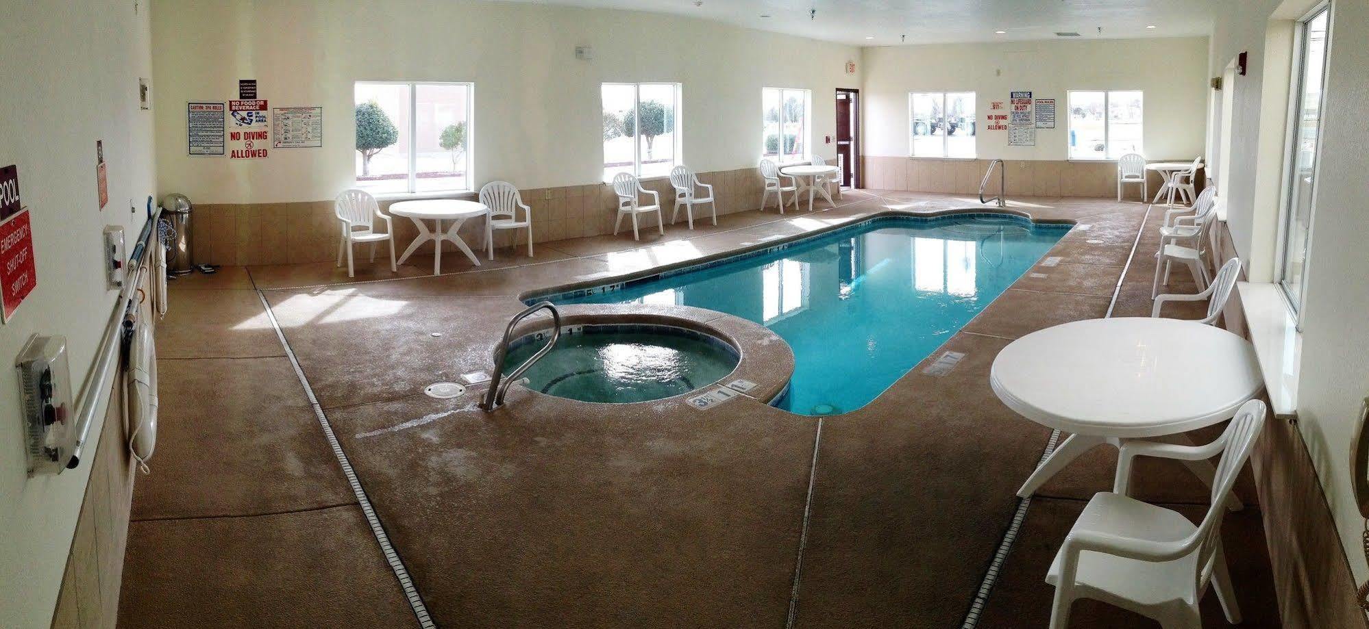 Lea County Inn Хоббс Экстерьер фото